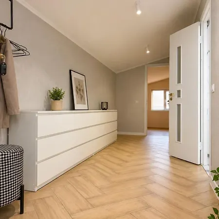 Apartment Zwin 4 *